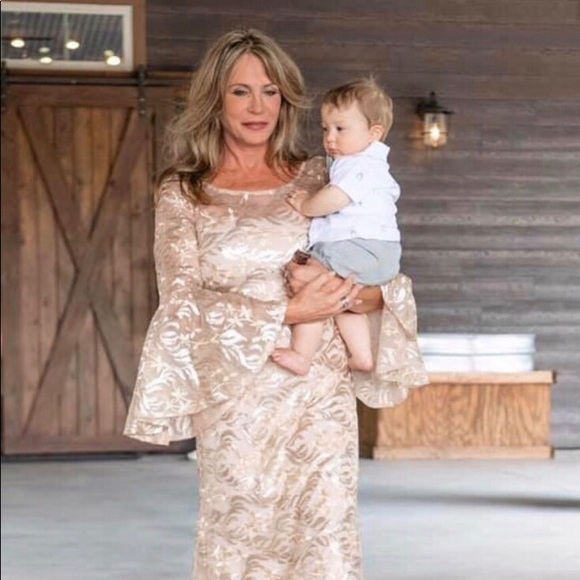 Meet your Posher, Karen - Picture 2 of 2